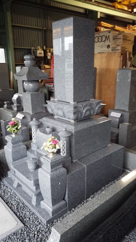 尺角墓石(中国産)